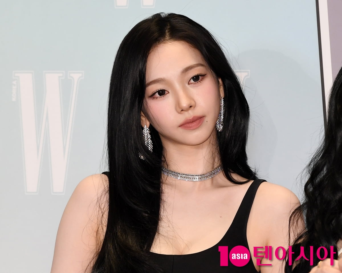 에스파 카리나, 악세사리 기죽이는 흑진주 유지민[TEN포토+]