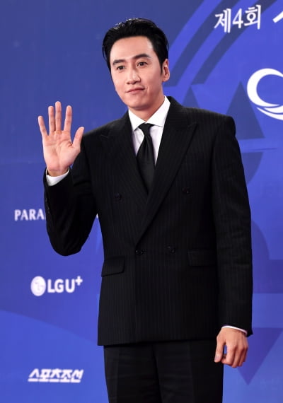 이광수, 절친들과 결국 분열