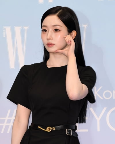 NMIXX's Haewon Shines at W Korea's 20th Annual Breast Cancer Awareness Charity Event
