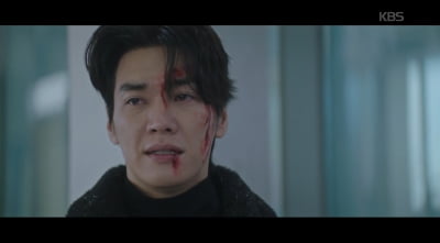 [종합] '피범벅' 김영광, 이영애 붙잡았지만…"널 너무 믿었나 보네" 눈물 ('은수좋은날')