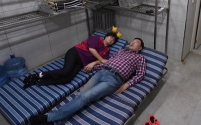 임채무, 빚만 190억이라더니…♥김소연 "두리랜드 화장실서 숙식 생활" 고백 ('사당귀')
