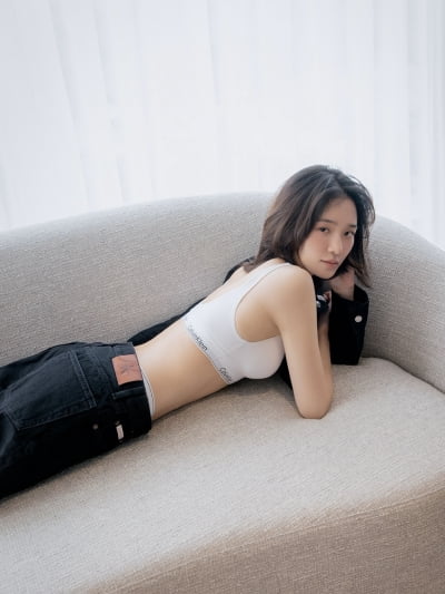 '차은우 극찬녀' 박규영, 브라톱 입고 '탄탄 복근' 노출…"우주에서 제일 섹시"