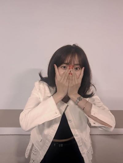'39세' 신현빈, 나이 안 믿기는 뽀얀 피부+깜찍한 표정까지…20대도 홀리겠네