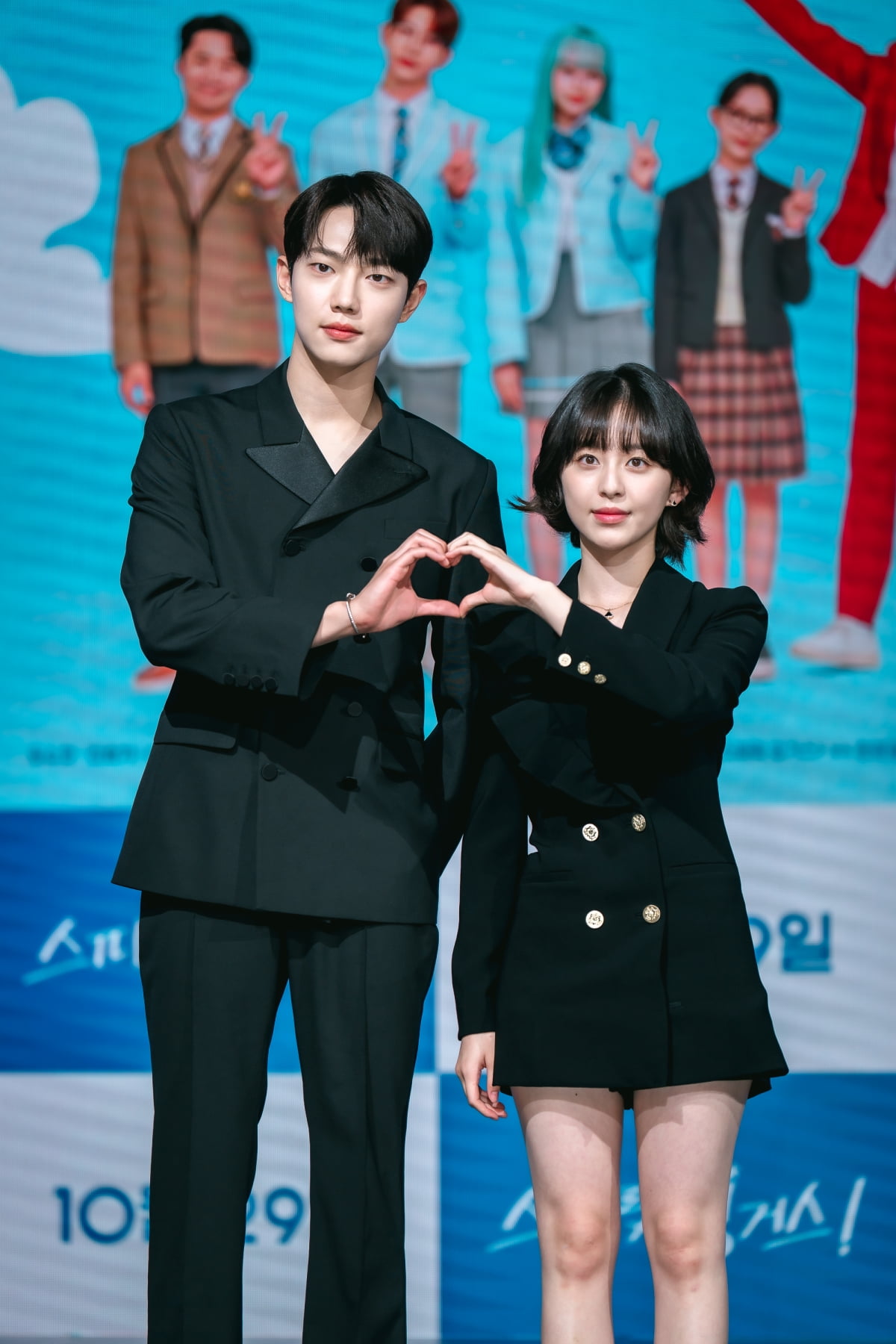 [종합] 제작 2년 만에 빛 봤다…조준영♥박지후→최보민♥박유나 "이 자리에 있는 게 감동" ('스피릿 핑거스')