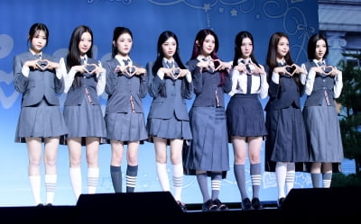 "저절로 살 빠져" 'SM 막내딸' 하츠투하츠, '칼각' 맞춰 컴백 [종합]