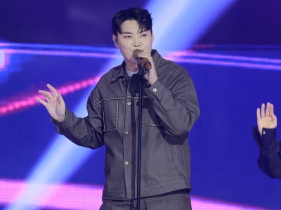 김경민, 신곡 '대전역 골목' 어때?[TEN포토]
