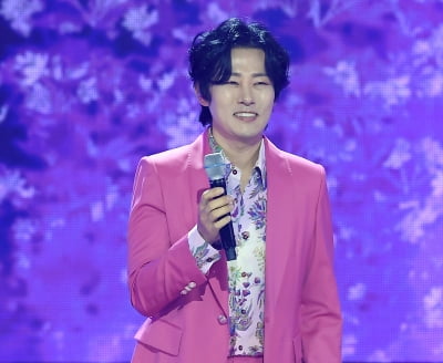 [단독] 강문경, '한일톱텐쇼' 남녀 TOP7 특집 불참…황민호가 대체 투입
