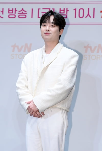 イ・チャンウォン、2ndアルバム『燦爛』で新たな音楽の試み
