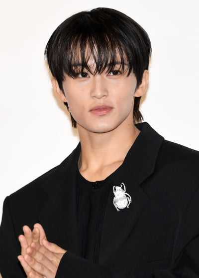 NCT 마크, 우월한 외모에 훤칠함은 옵션이죠![TEN포토+]