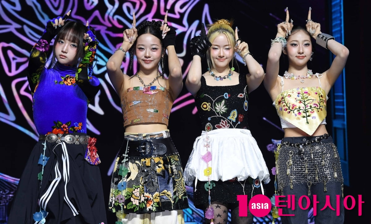 비비업, 첫번째 미니앨범 선공개 'House Party'[TEN포토+]