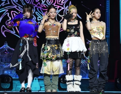 VVUP Dazzles at 'House Party' Mini Album Showcase in Seoul