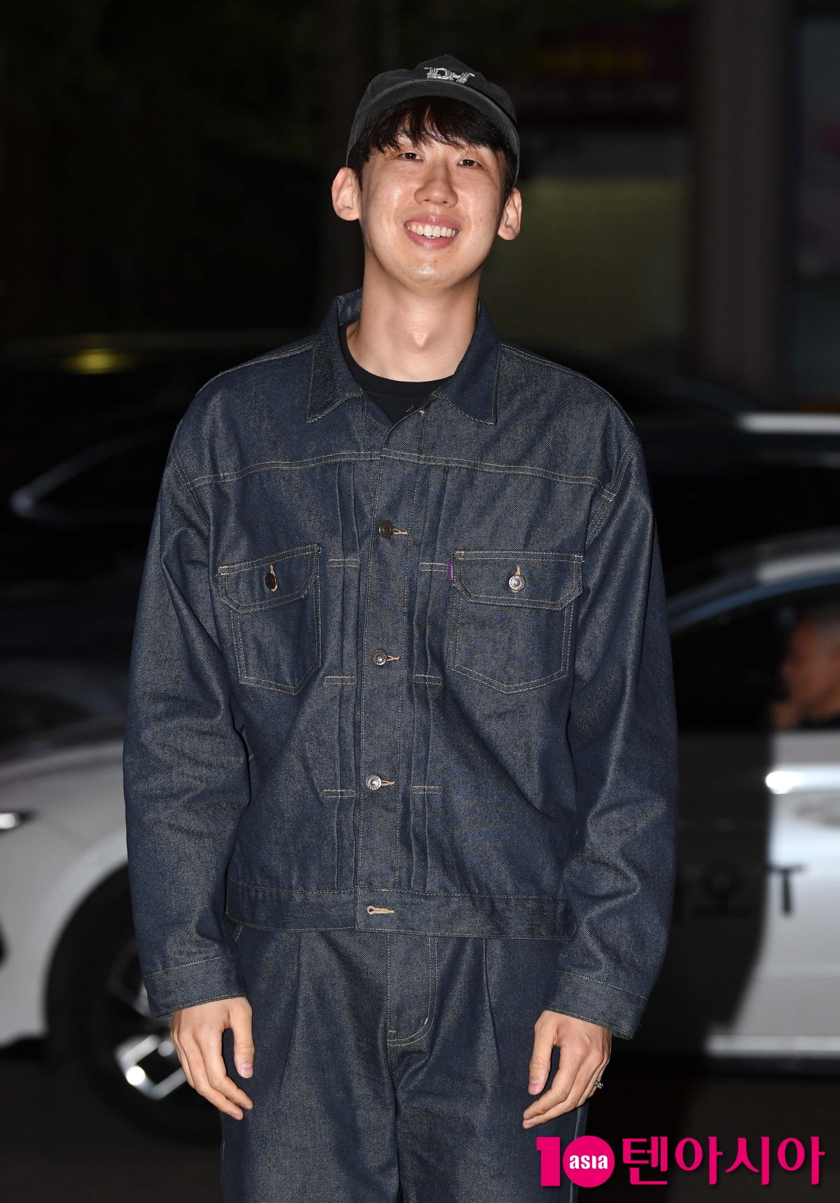 '태풍상사' 이상진, X세대 대표주자 배송중...작심하고 꾸민 패션[TEN포토+]