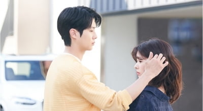 4화 만에 시청률 8.9% 찍었다더니…최우식, ♥정소민과 입 맞췄다 "필요한 거면 제대로 해" ('우주메리미')