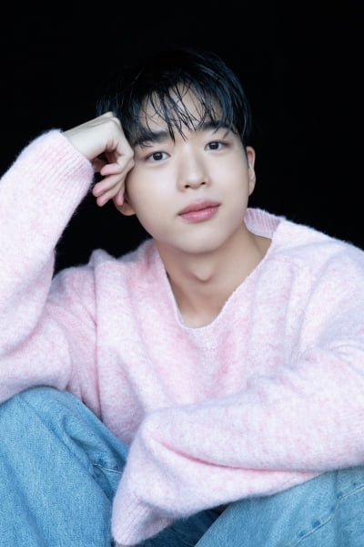 '류승룡 아들' 차강윤, 이제훈 만났다더니…올해 주연만 세 개 째 ('김부장 이야기')