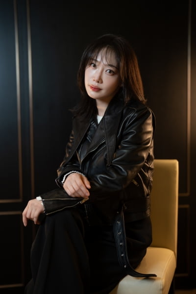 김히어라, 학폭 의혹 터지고 미국行…"LA 프로듀서에게 영어·작곡 배워"[인터뷰①]