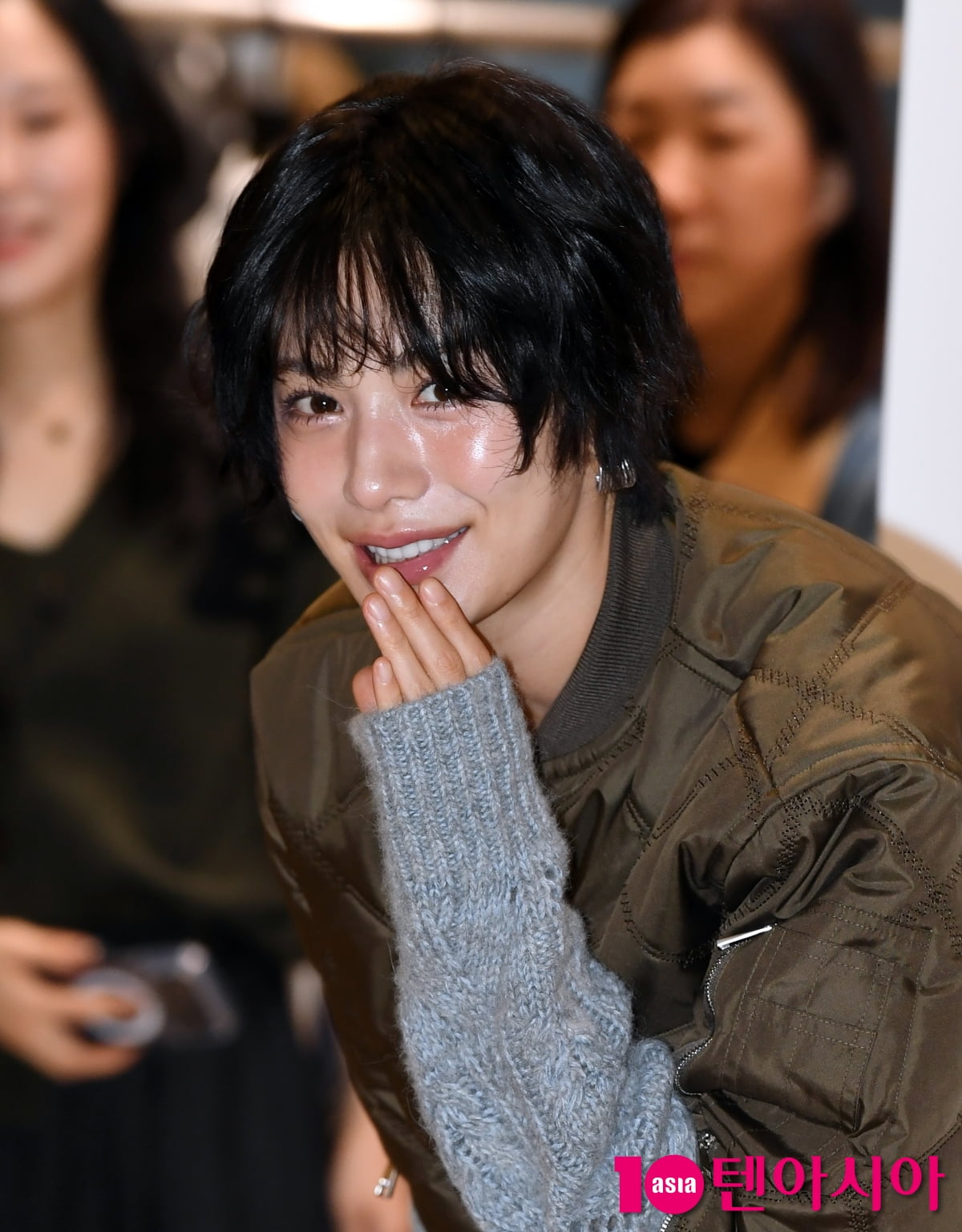 나나, 독보적인 존재감...팬에게 스윗한 인사[TEN포토+]