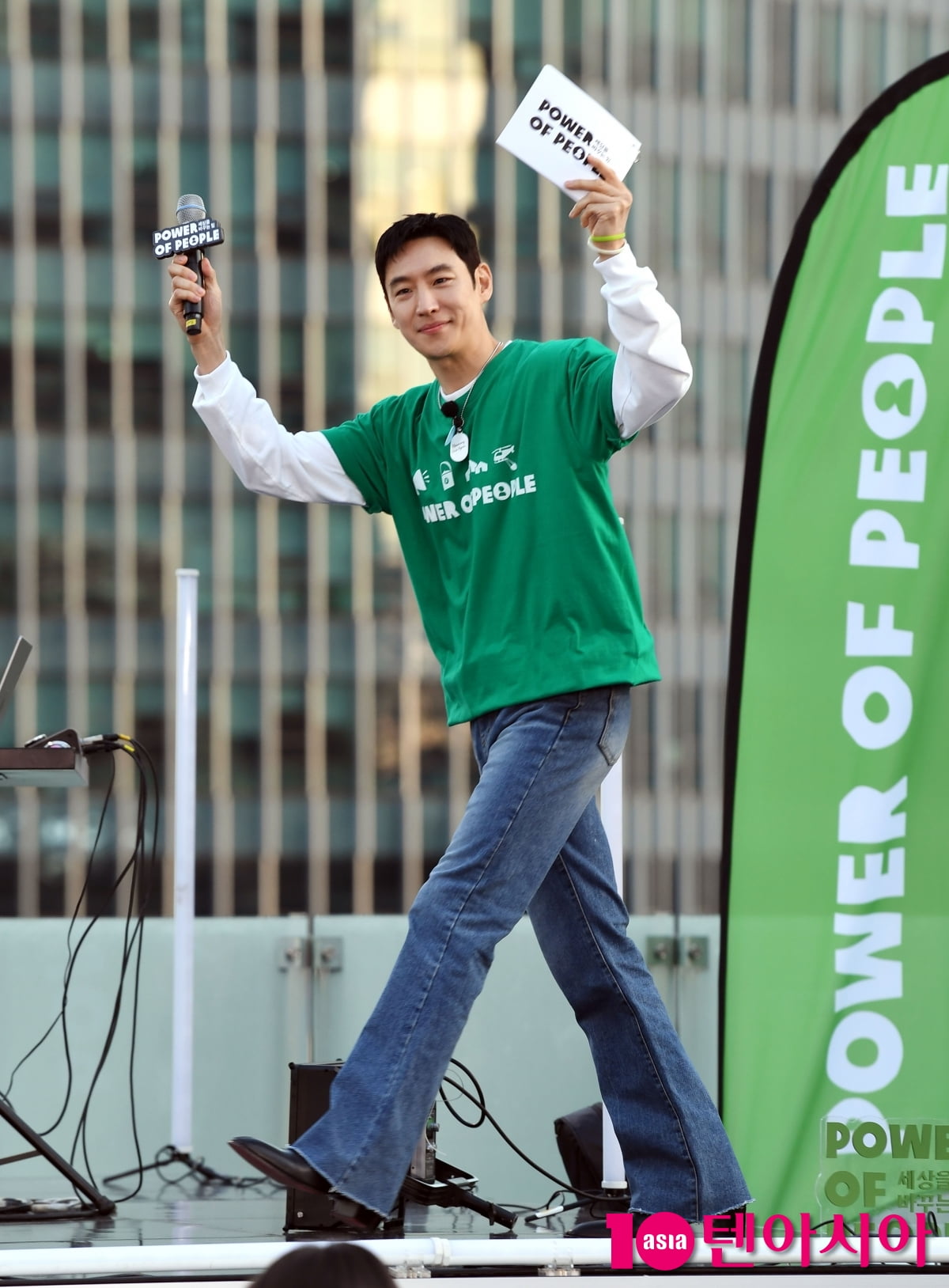 이제훈, 10년 넘게 고액기부자...작은도움이 큰 힘이 됩니다[TEN포토]
