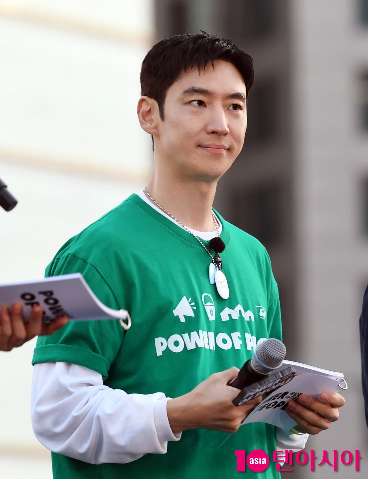 이제훈, 기후 취약계층을 위해 따뜻한 마음[TEN포토]