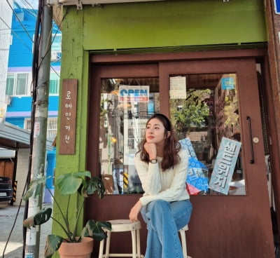 '한의사♥' 강소라, 반가운 근황 전했다…가을 여신 자태 드러낸 일상