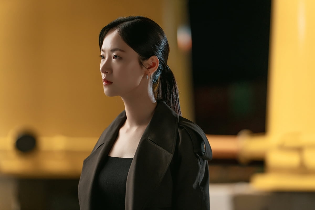전여빈, 4조짜리 복수 실행한다…웃음기 빼고 카리스마 더하고('부세미')