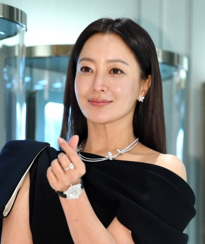 김희선, 주얼리 기죽이는 원조여신[TEN포토+]