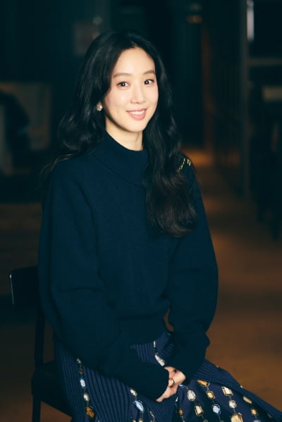 정려원, 14일 만에 영화 한 편 다 찍었다…"콧구멍샷 많았지만 해방감 느껴"('하얀 차') [TEN인터뷰]