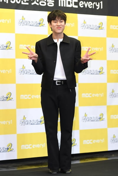 20대 유명 가수, 연예계 갑질 폭로했다…"각종 텃세·확실한 서열 의식·끝없는 놀림 당해" ('대다난')