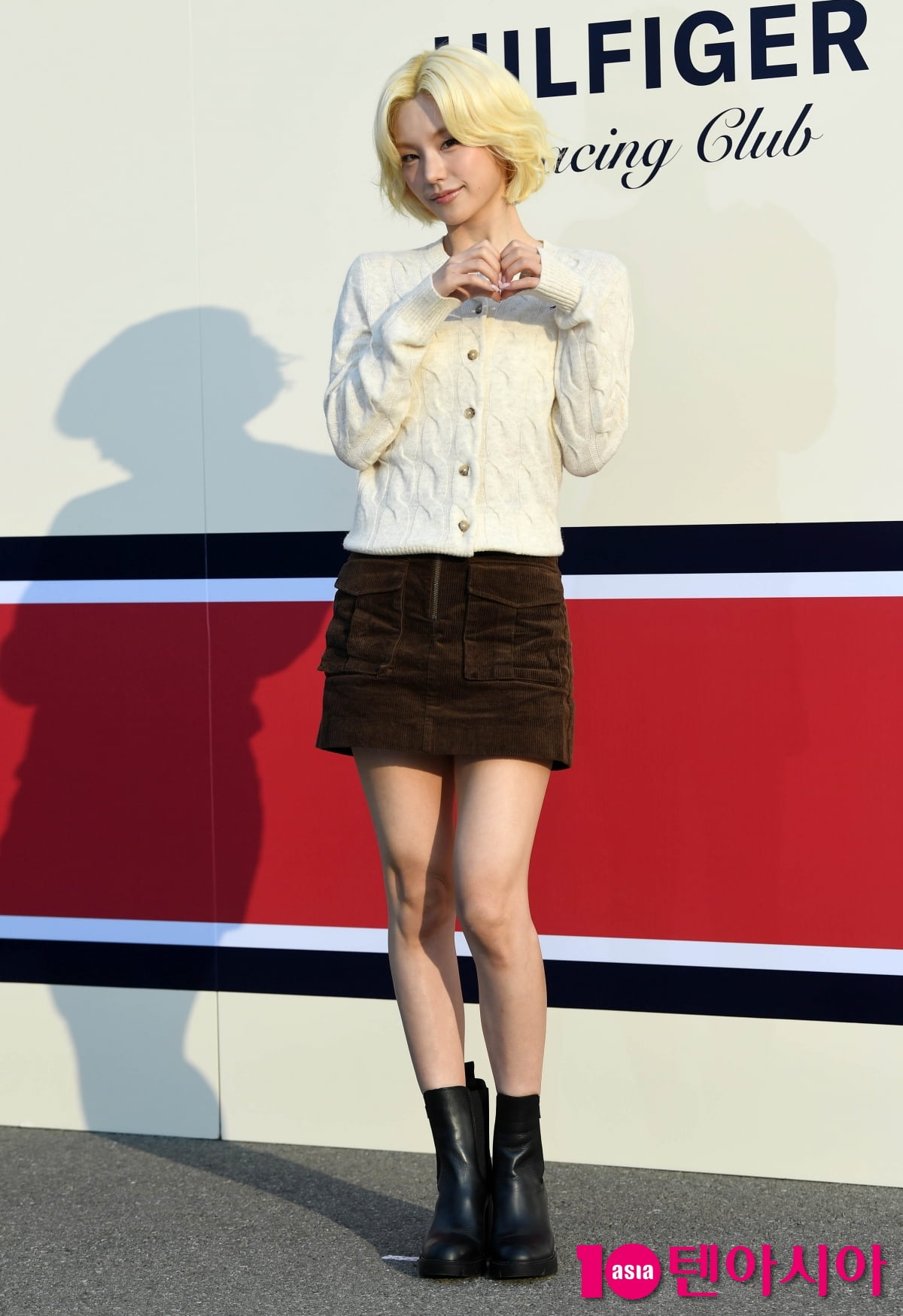 있지 예지, 그림자 마저 이쁨...빛나는 금발[TEN포토+]