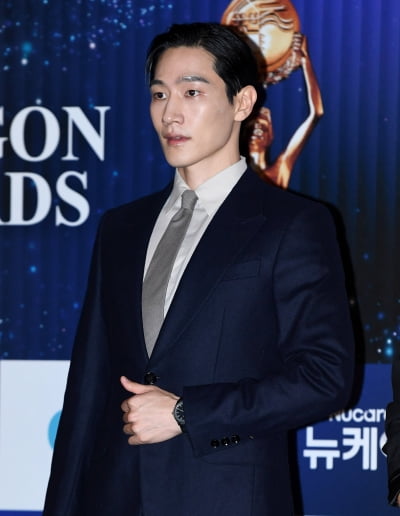 Actor Noh Sang-hyun Attends 45th Blue Dragon Film Awards Handprinting Event