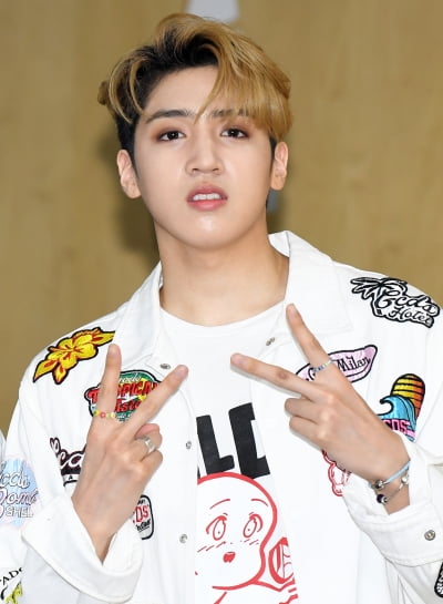 '라이관린 롤모델' 펜타곤 우석, 안타까운 소식 전해졌다…10년 차에 컨디션 난조 ('스틸')[종합]