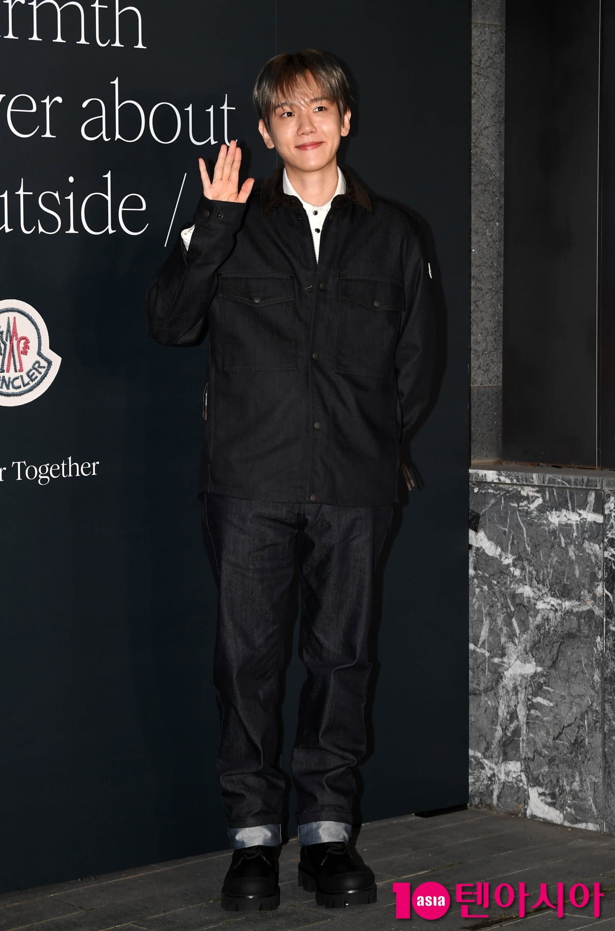 백현, 귀공자 포스...미소가 햇살일세[TEN포토+]