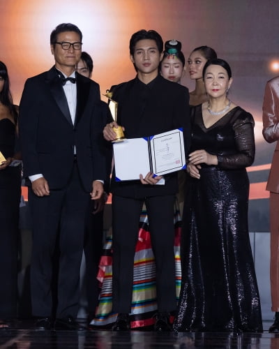 Thuta Aung, '2025 하이원리조트 아시아모델페스티벌-페이스 오브 아시아 1st Prize Winner (Male)' 수상[TEN포토]