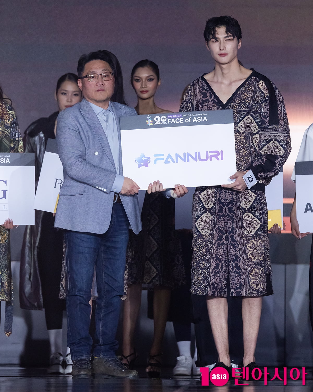 Damir Ozbeck, '2025 하이원리조트 아시아모델페스티벌-페이스 오브 아시아 팬누리상' 수상[TEN포토]