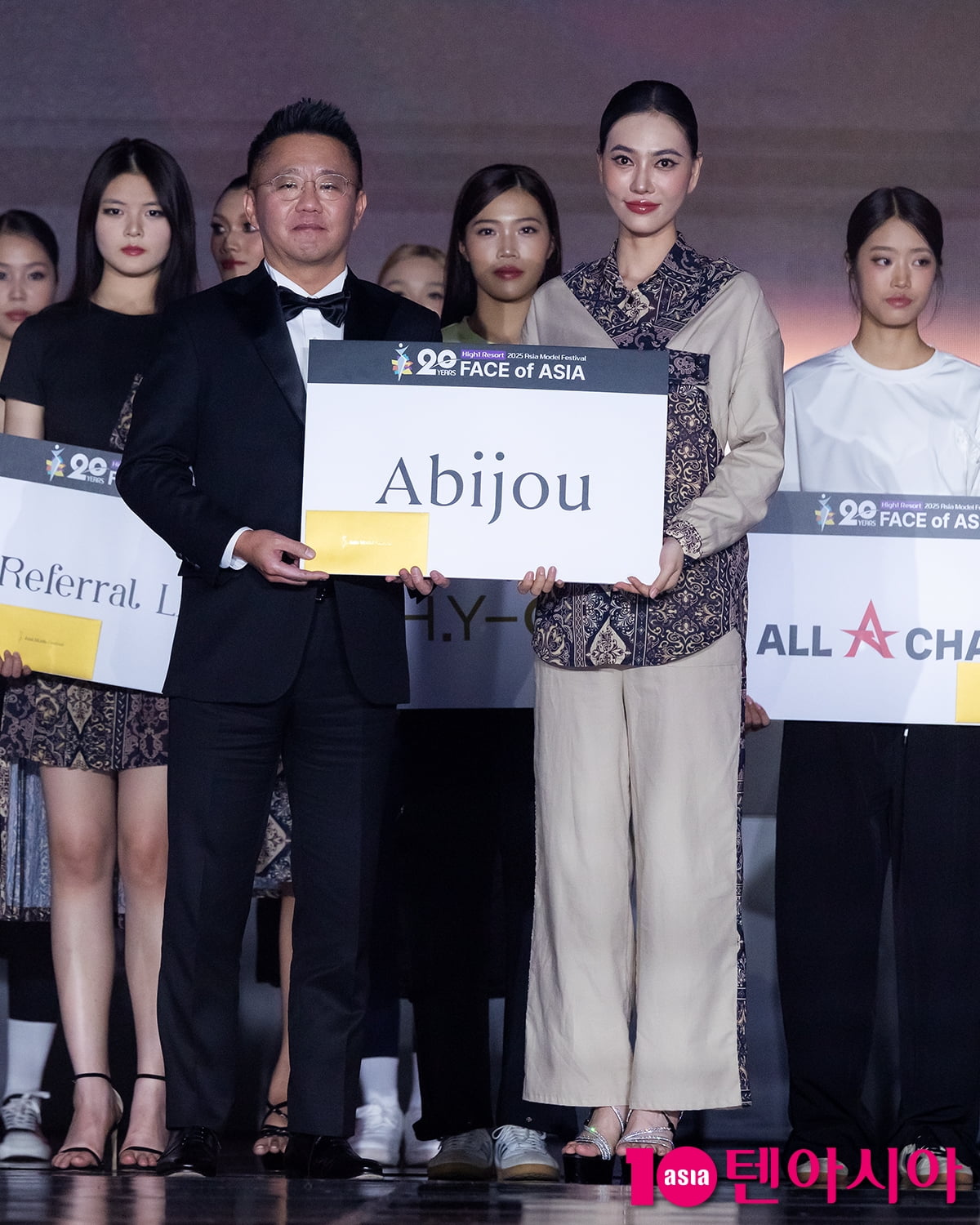 Nguyen Thu Thao, '2025 하이원리조트 아시아모델페스티벌-페이스 오브 아시아 아비쥬메디컬 스킨리더상' 수상[TEN포토]