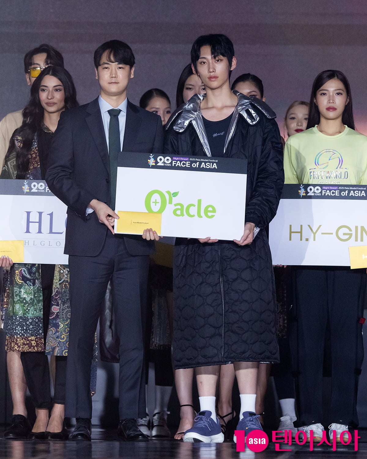 황주원, '2025 하이원리조트 아시아모델페스티벌-페이스 오브 아시아 오라클상' 수상[TEN포토]