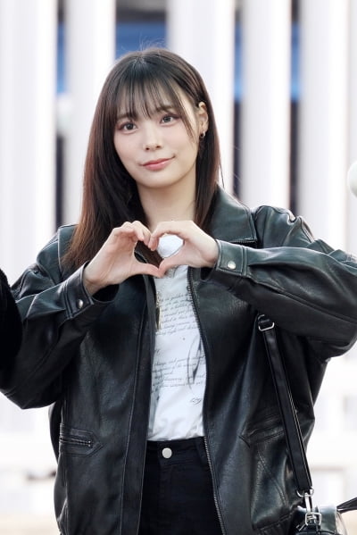 バンドQWER、初のワールドツアー「ROCKATION」ニューヨークへ出発