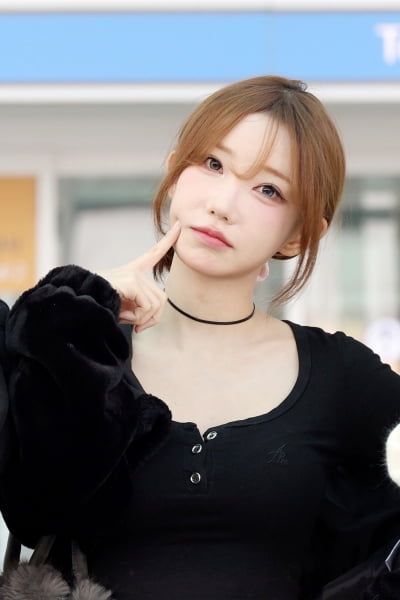 QWER 마젠타, 미모에 녹는다[TEN포토]