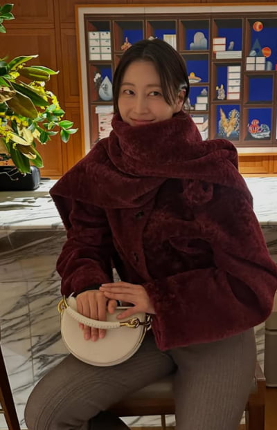 이현이, 코 수술 붓기 다 빠졌네…명품 B사 입고 톱모델 인증