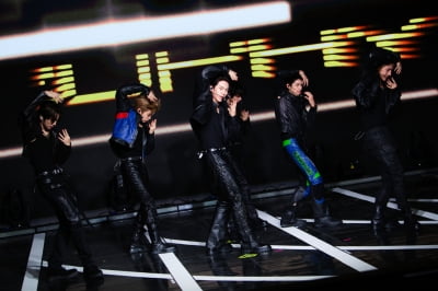 'SM 날개' 단 82메이저, 이유 있는 자신감…세계서 들어올릴 '트로피' [종합]