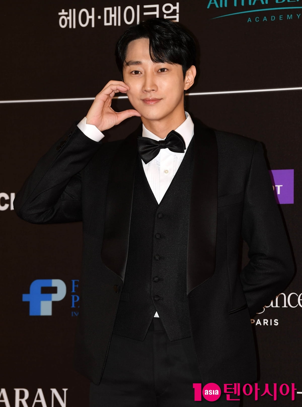 진영, 남성미 가득한 에토남[TEN포토+]