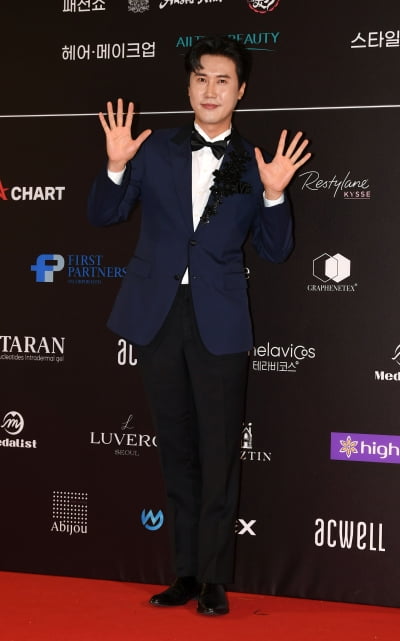 신성, 트롯남신의 하트[TEN포토+]