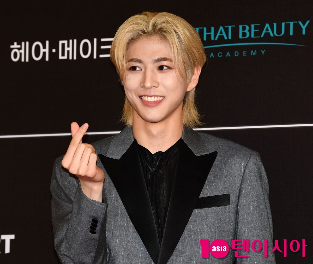 타키모토 히로토, 이 미소에 빠져든다[TEN포토+]