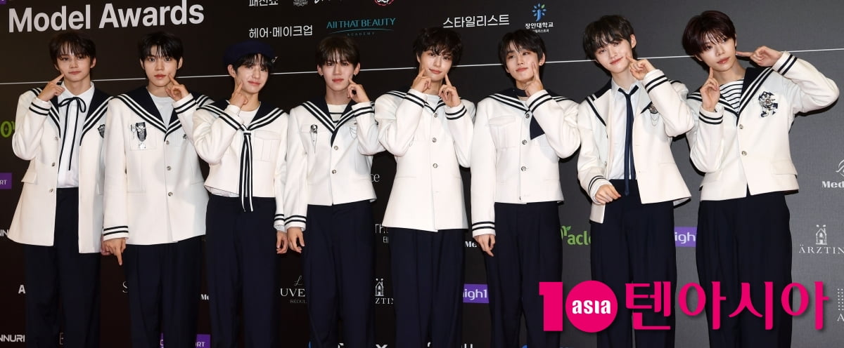 유어즈, 눈부신 비주얼[TEN포토+]