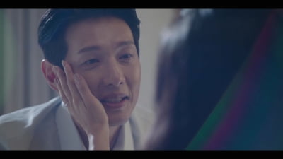 [종합] 넷플릭스 TOP10 안착한 MBN 수목극…실종된 지현우, 마침내 생존을 알린 기적 엔딩 ('퍼스트')