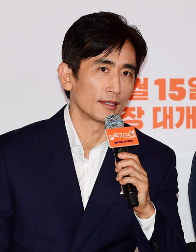 "신의 경지" 차인표까지 등장했다…공개 4주차에도 1위→해외 7개국 TOP10 ('저스트 메이크업')[TEN이슈]