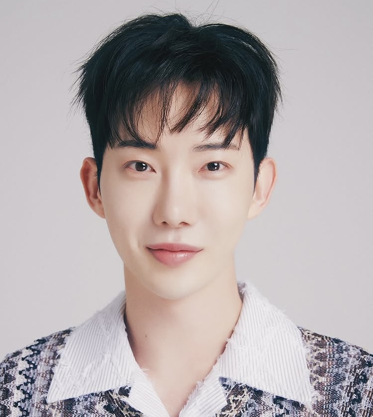 왼쪽 눈은 실명, 종양 떼어내는 수술까지…조권 “소장암 걸린 가가, 항암 치료“