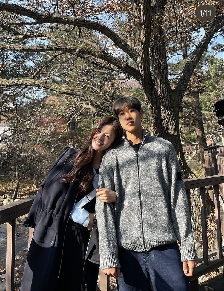 김성은, ‘정조국 판박이’ 첫째 子와 급여행…모자가 왜이리 훈훈해