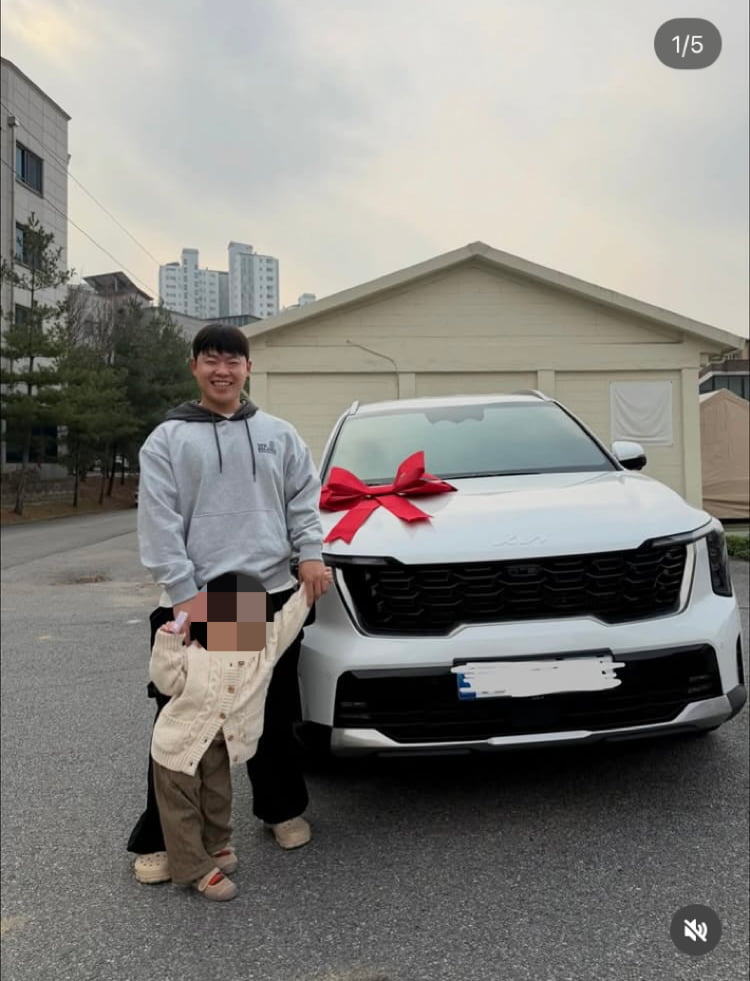 김영희, 10살 연하남에 자동차 선물…“33세는 다르다”