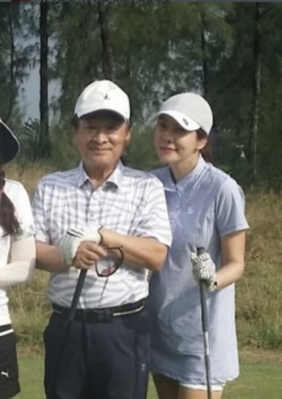 故이순재, 골프치는 모습 보니…김정은과 명랑 라운딩