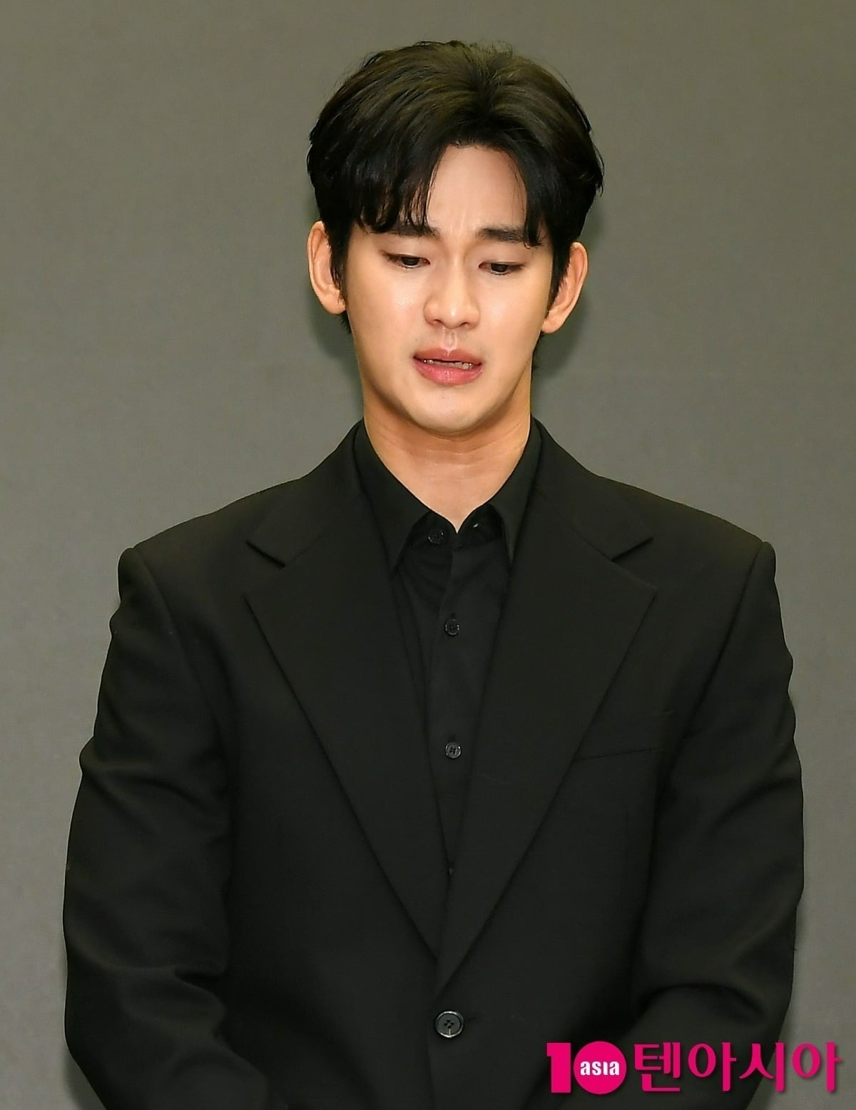"故 김새론 유족, 사실상 범죄 시인"…김수현 측, 20억 소송도 본격화 [TEN이슈]